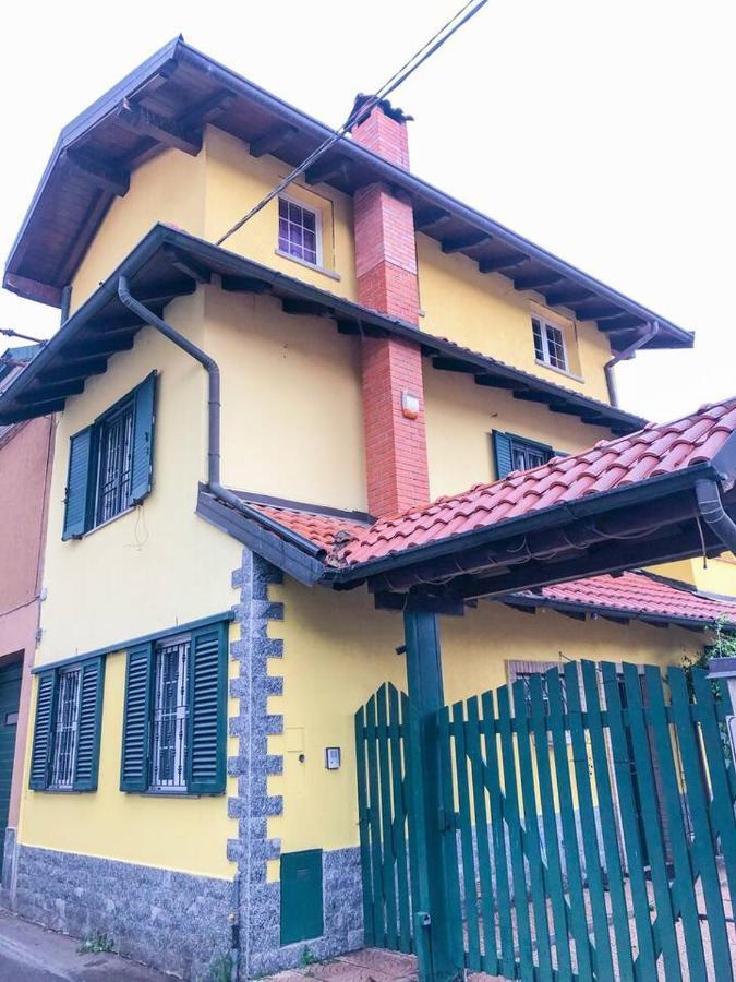 La Villa Di Bambi Vanzago Экстерьер фото